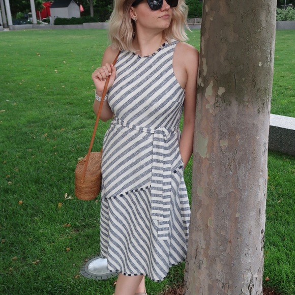 Banana Republic Dresses & Skirts - Banana Republic Tweed Stripe Asymmetrical Dress